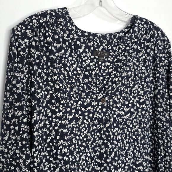 J Jill Wearever Ditsy Floral Top L Petite Navy Blue White 3/4 Sleeve Tunic - Picture 2 of 6